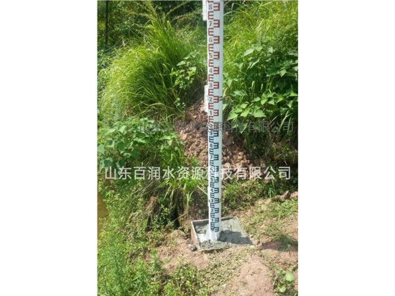 简易水位报警器